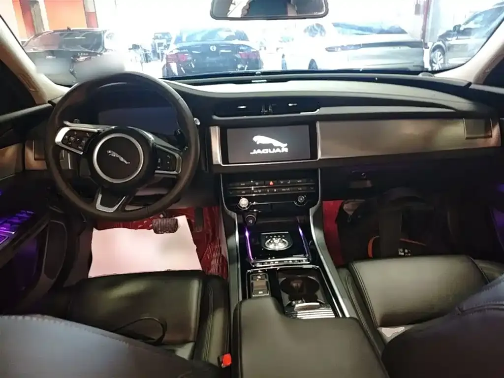 Jaguar XFL 2021 из CN, фото 8