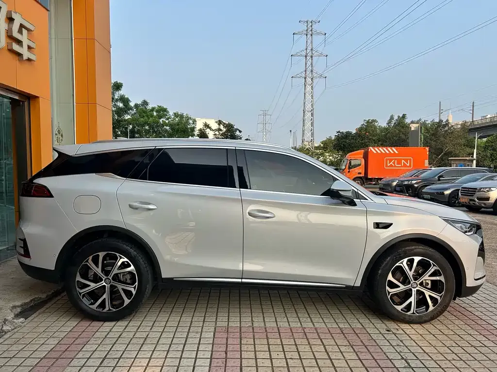 BYD Tang New Energy — фото 6