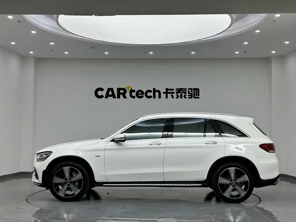 Mercedes-Benz GLC — фото 2