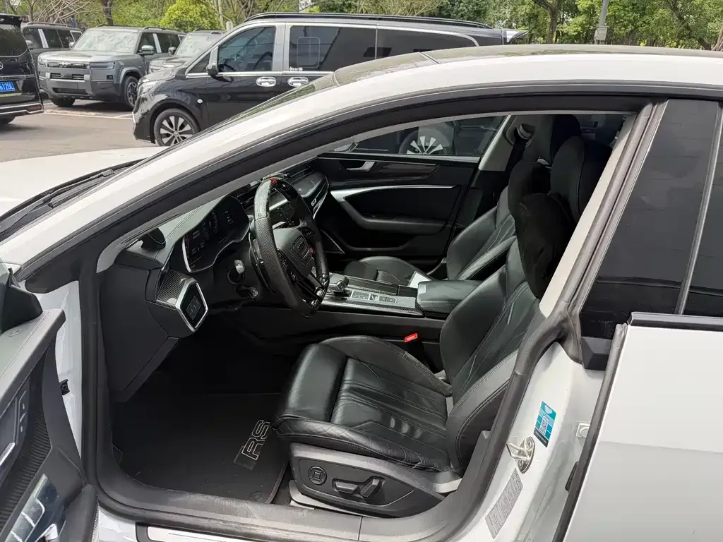 Audi A7 2021 из CN, фото 4