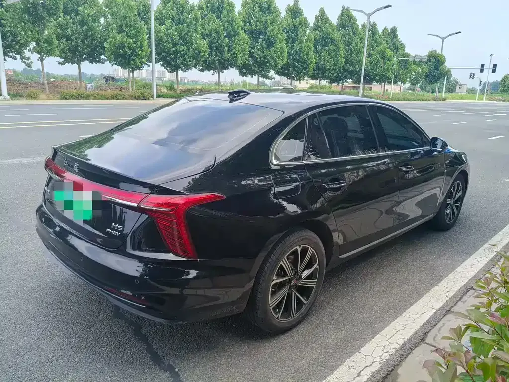 Hongqi H5 PHEV 2025 из CN, фото 5