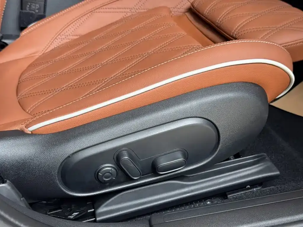 MINI Clubman — фото 6