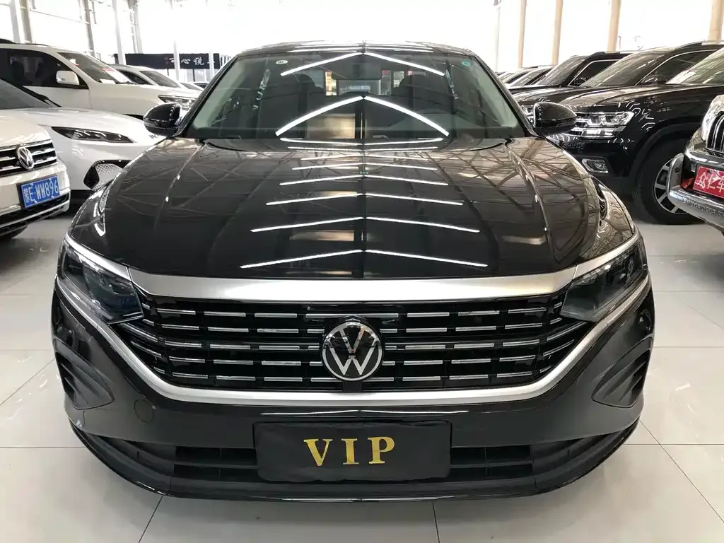 Volkswagen Passat — фото 10