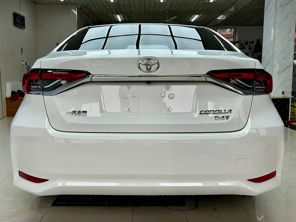 Toyota Corolla 2023 из CN, фото 2