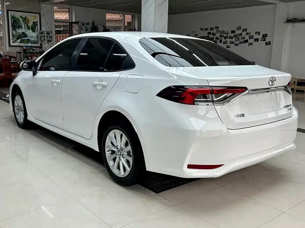 Toyota Corolla 2023 из CN, фото 4