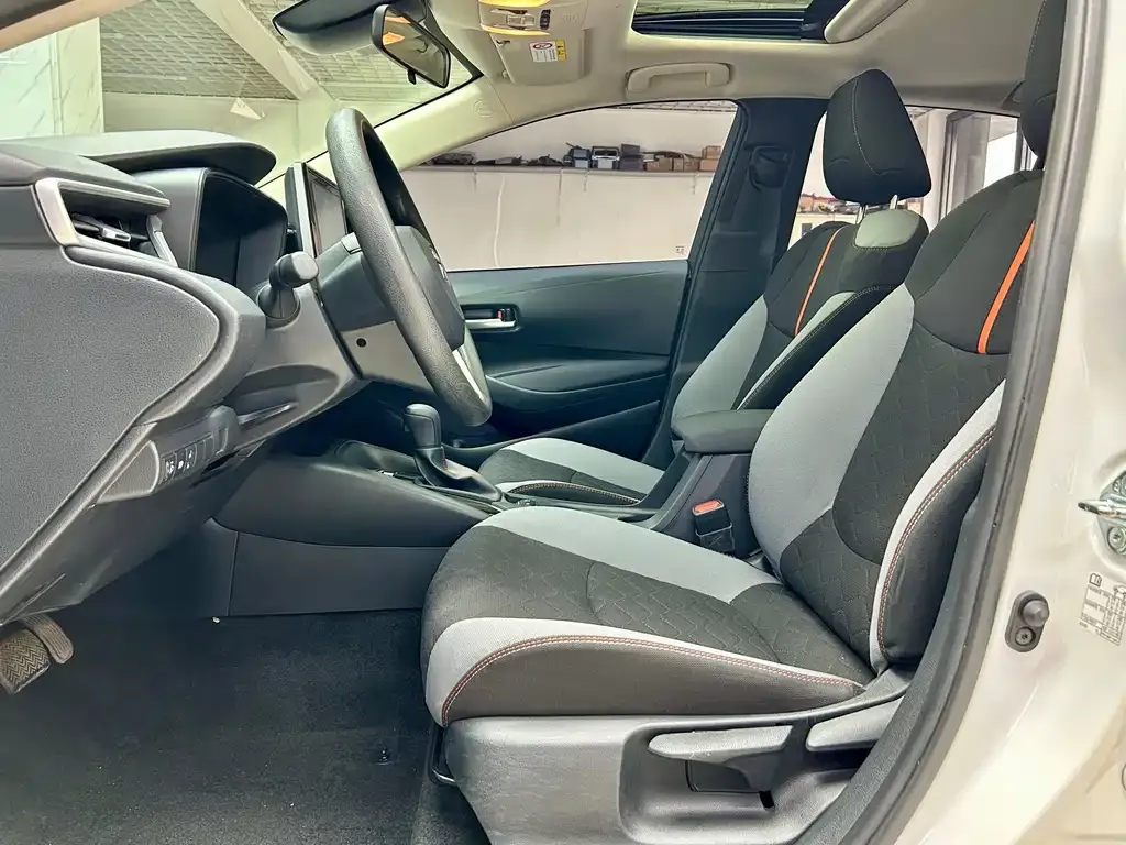 Toyota Corolla 2023 из CN, фото 9