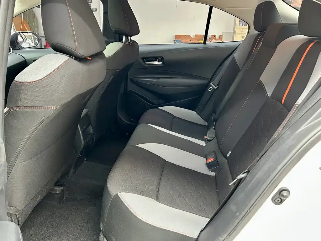 Toyota Corolla 2023 из CN, фото 3