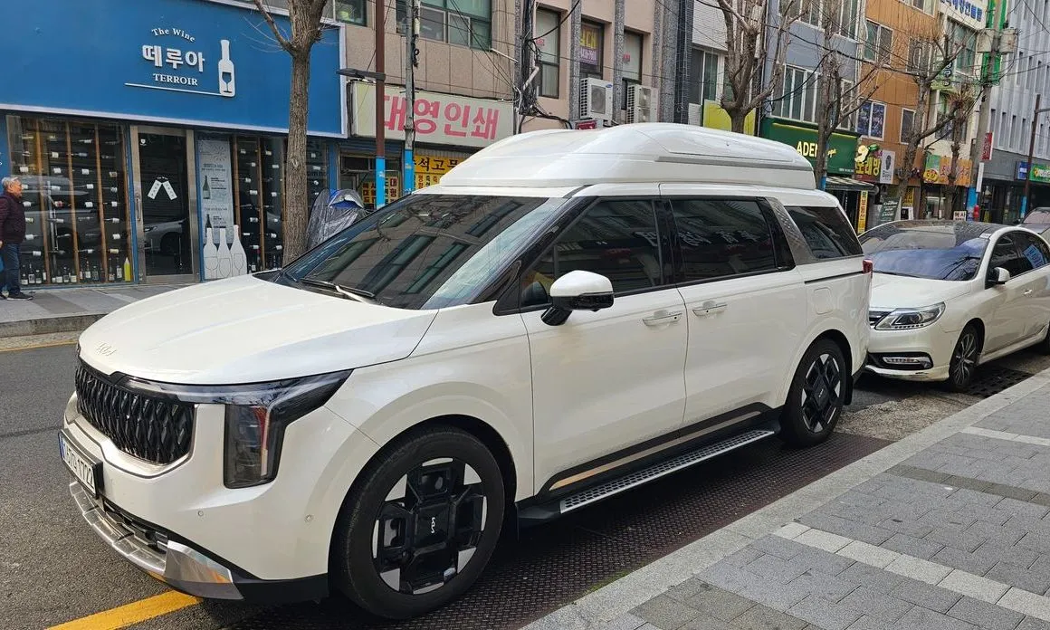 Kia Carnival 2024 из KR, фото 1