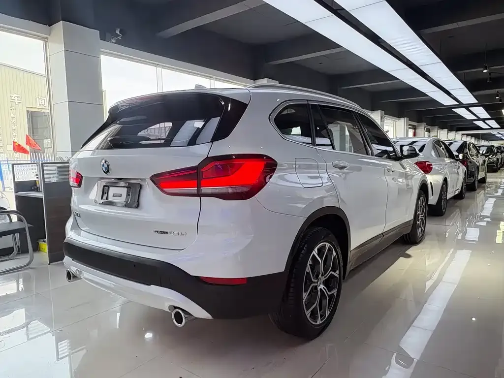 BMW X1 — фото 4