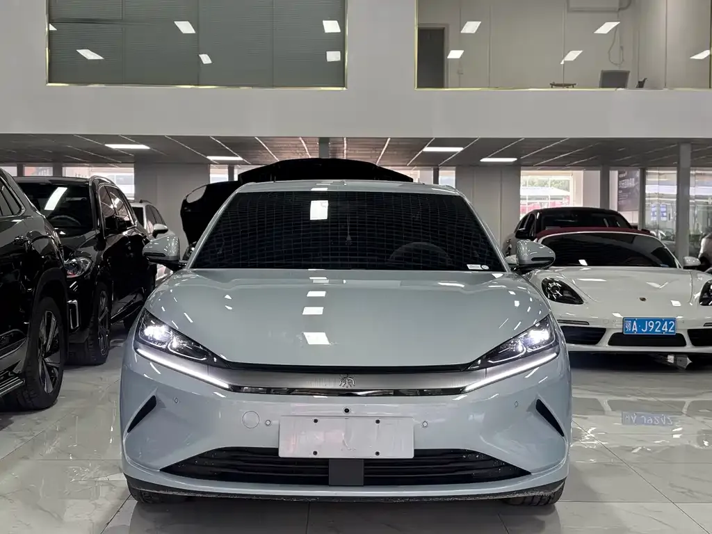 BYD Qin L — фото 10