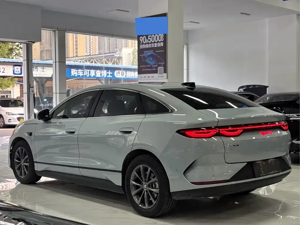 BYD Qin L — фото 8