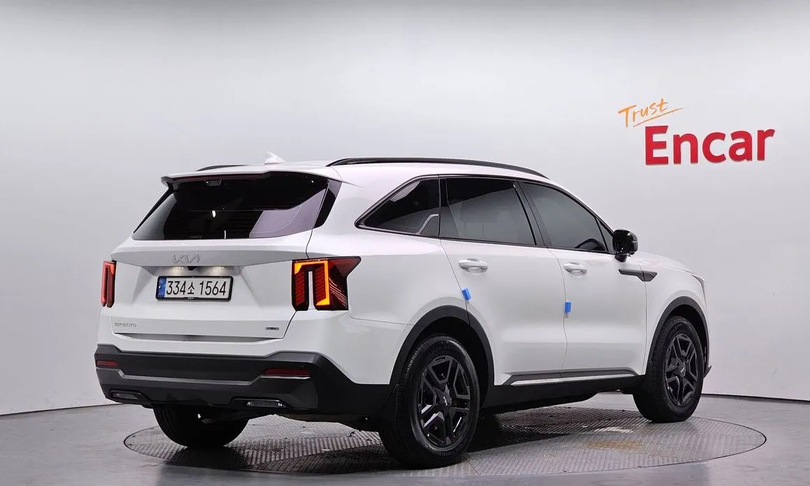 Kia Sorento — фото 8