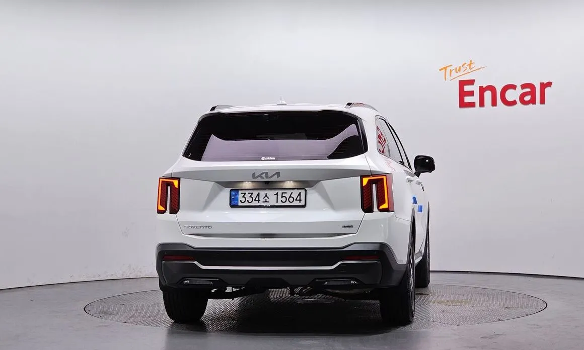 Kia Sorento — фото 7
