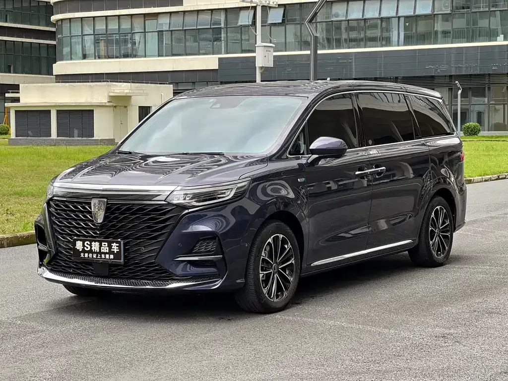 Roewe iMAX8 — фото 1