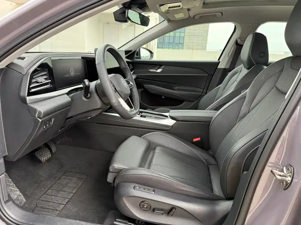 Volkswagen Passat — фото 10
