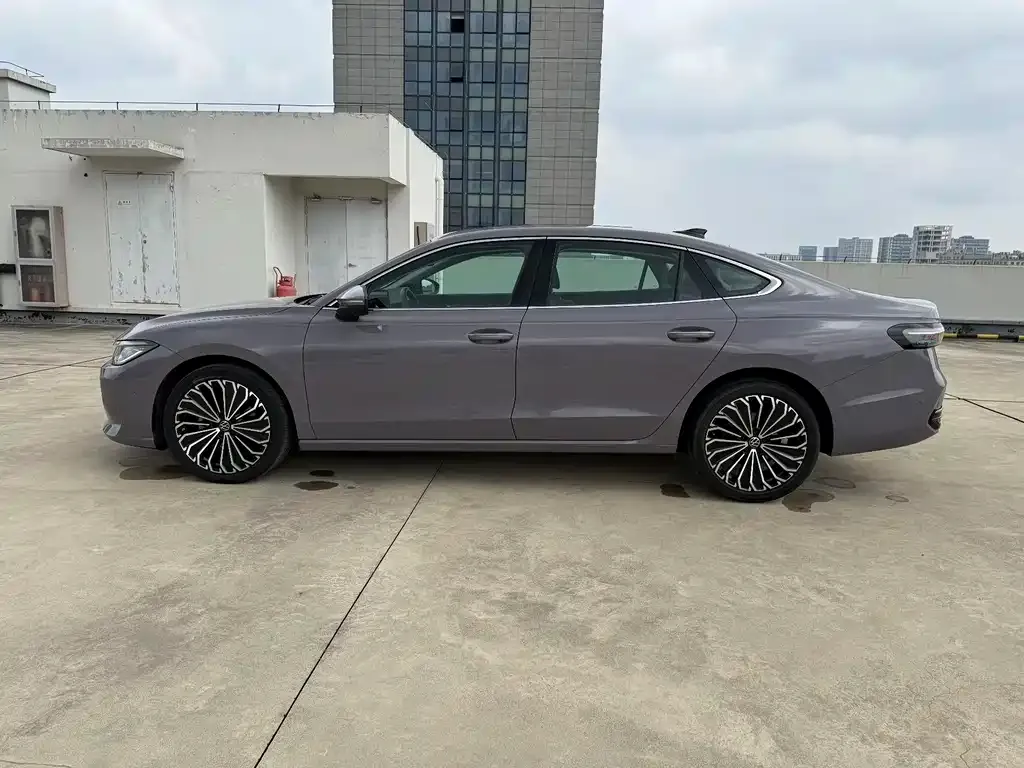 Volkswagen Passat — фото 4