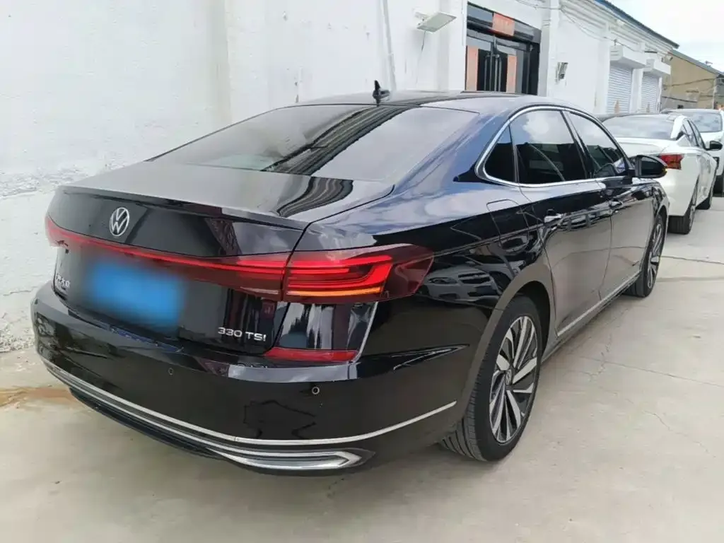 Volkswagen Passat — фото 7