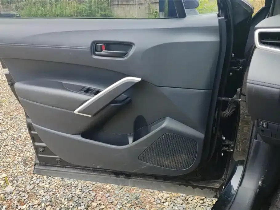 Toyota Frontlander 2023 из CN, фото 8