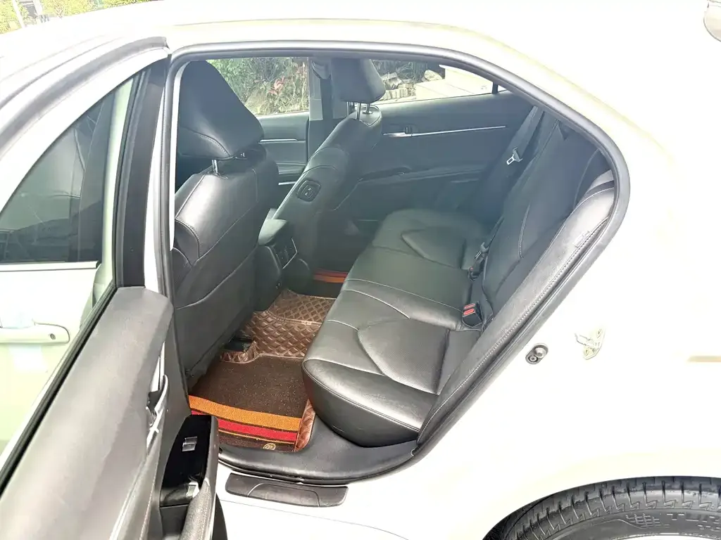 Toyota Camry 2023 из CN, фото 8