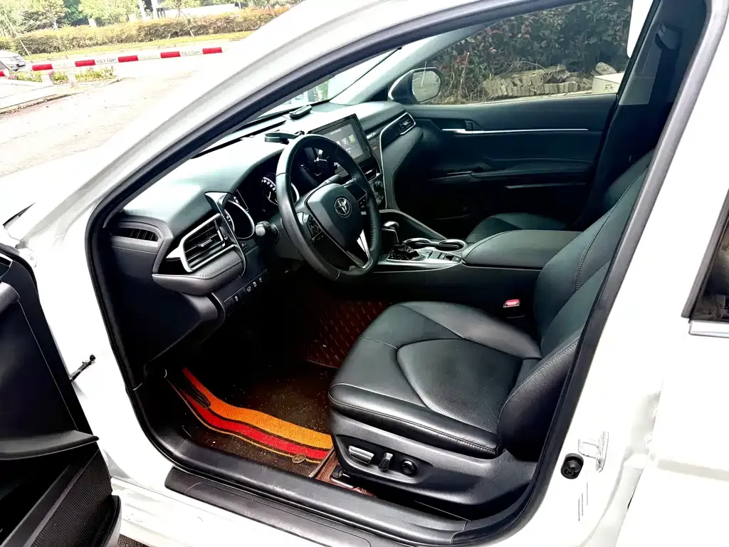 Toyota Camry 2023 из CN, фото 7