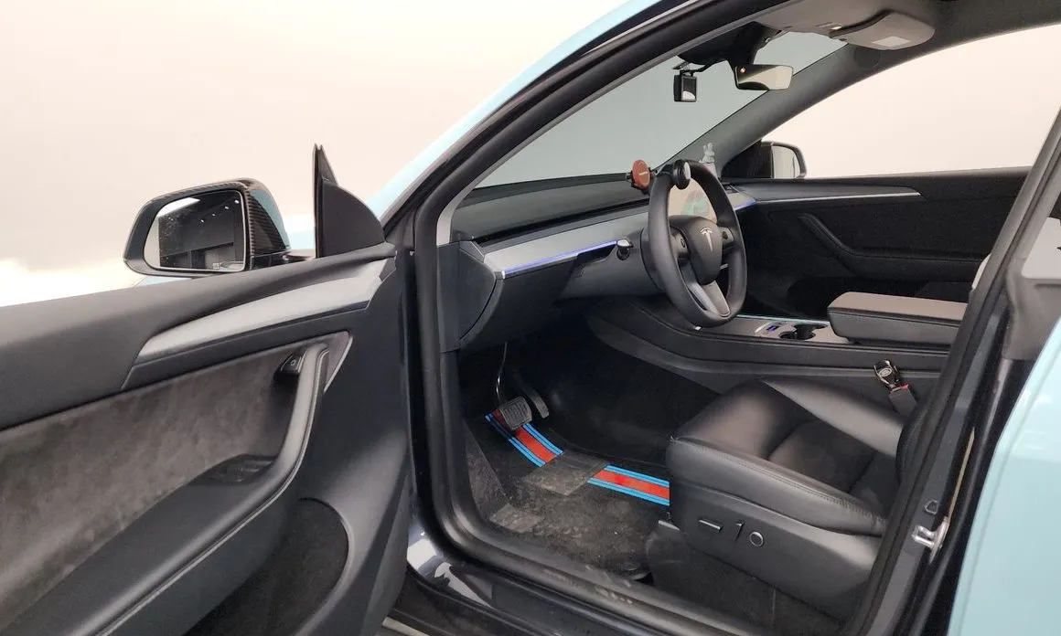 Tesla Model Y — фото 7