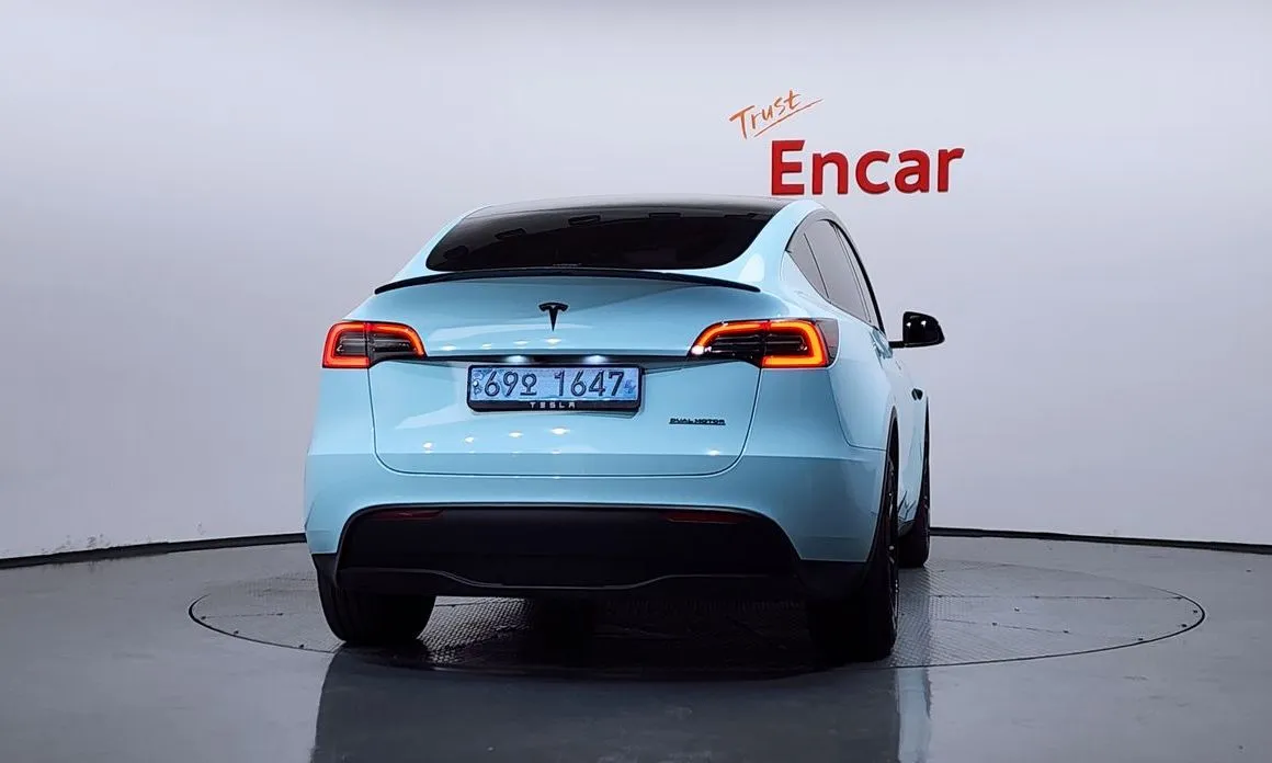 Tesla Model Y — фото 3