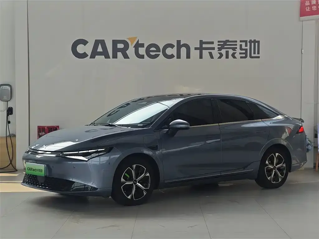 XPeng P5