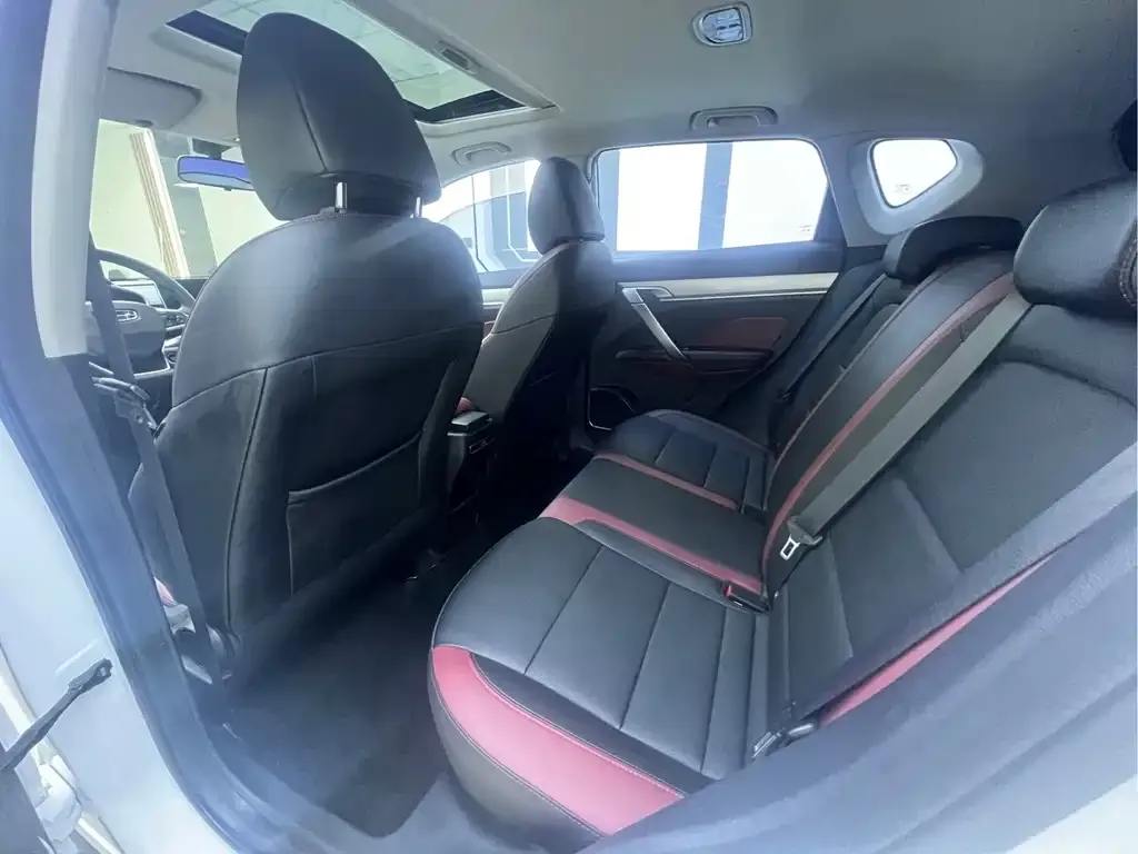 Geely Binyue 2022 из CN, фото 6