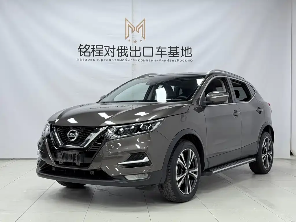 Nissan Qashqai — фото 1