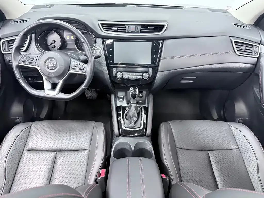 Nissan Qashqai — фото 8