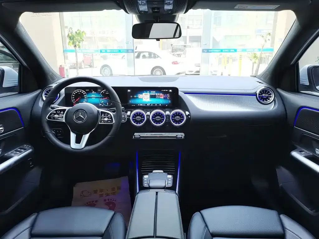 Mercedes-Benz GLA — фото 8