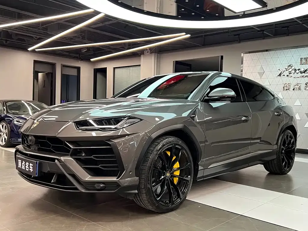Lamborghini Urus — фото 7