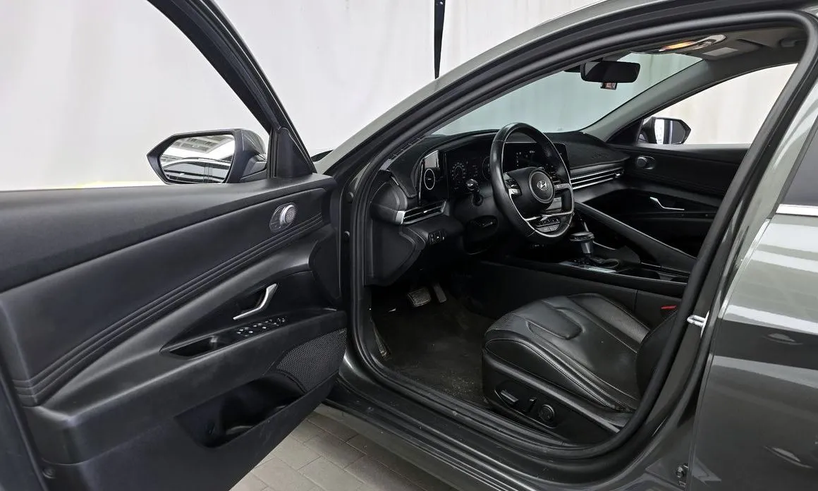 Hyundai AVANTE 2021 из KR, фото 4