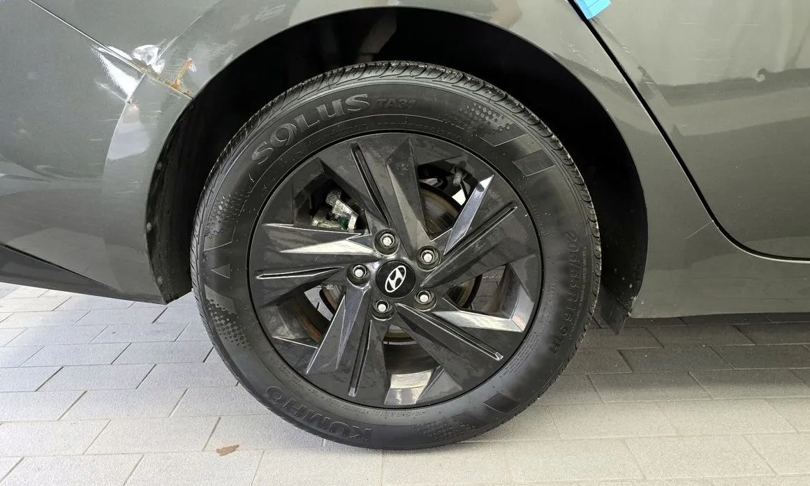 Hyundai AVANTE 2021 из KR, фото 7