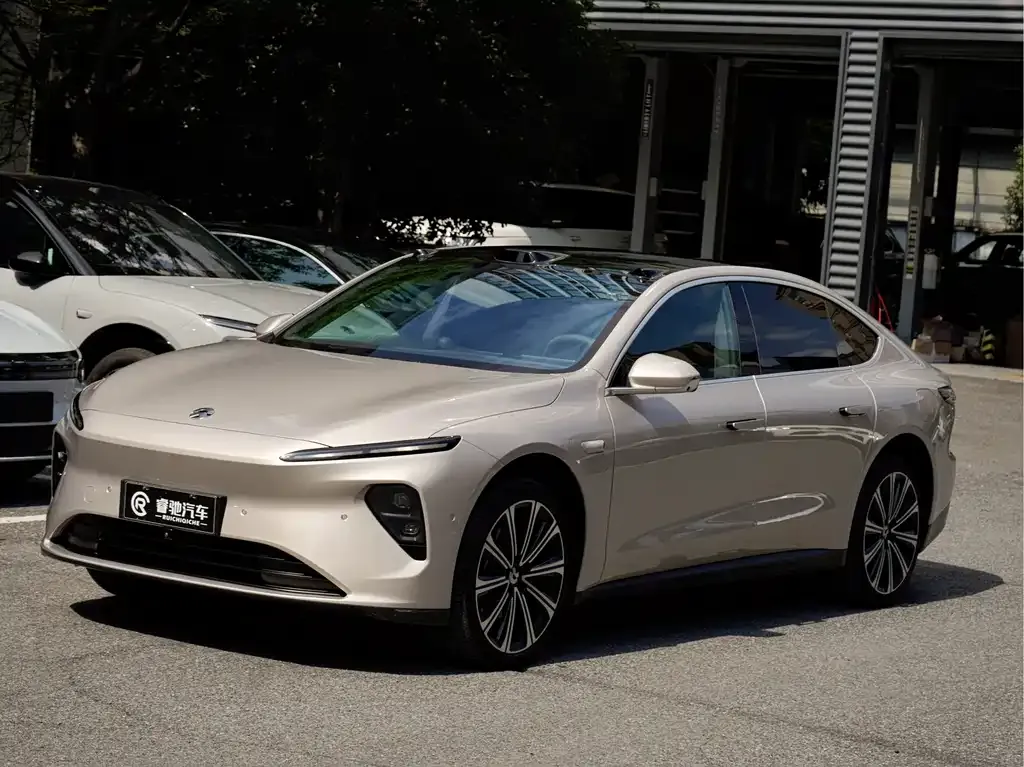 NIO ET7