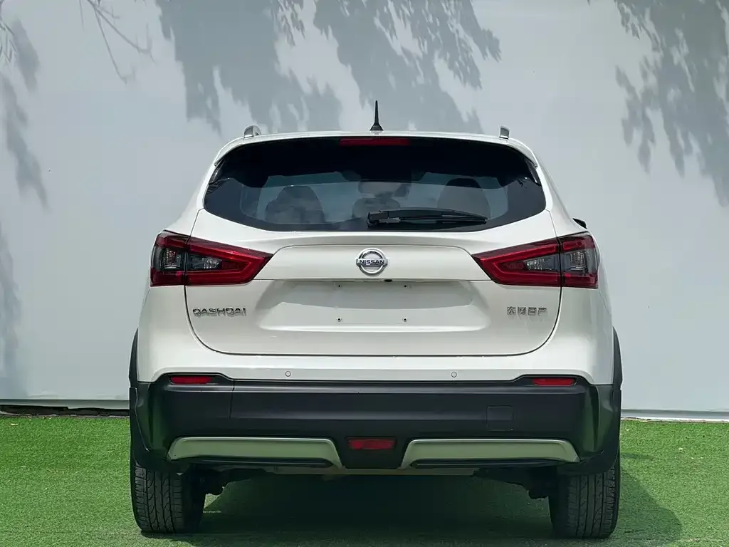 Nissan Qashqai — фото 4