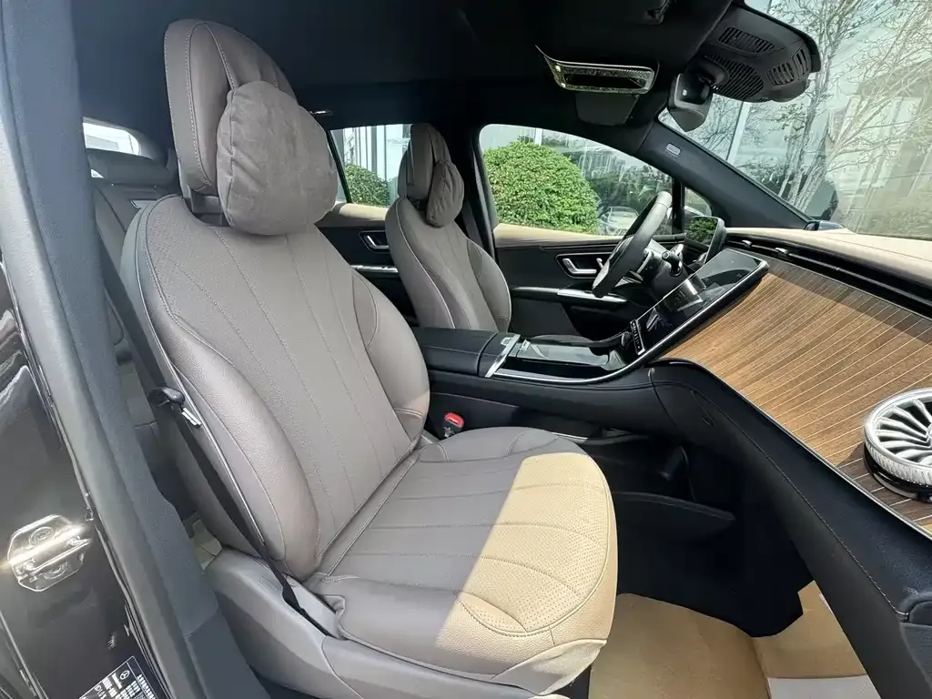Mercedes-Benz EQE SUV — фото 2