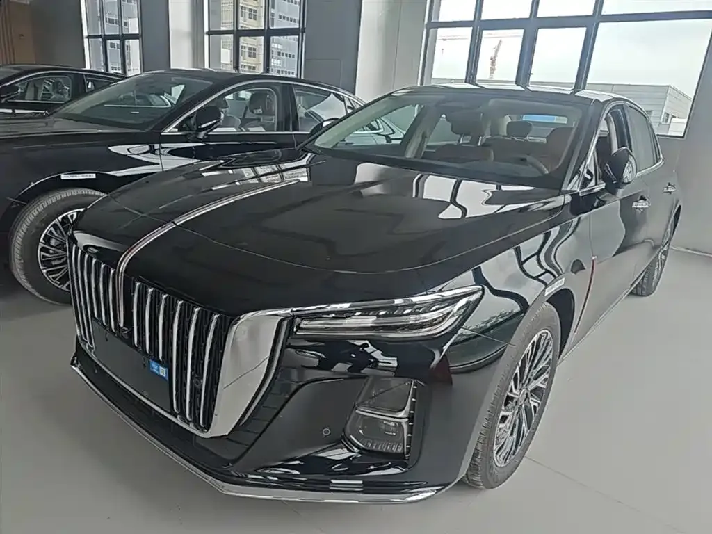 Hongqi H5 — фото 1