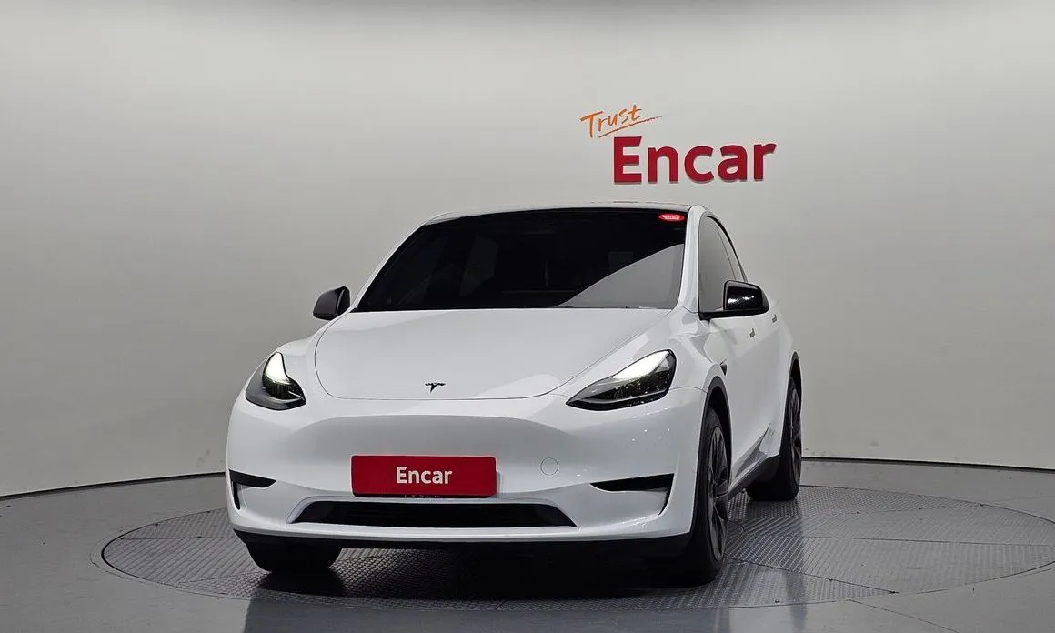 Tesla Model Y 2023 из KR, фото 2