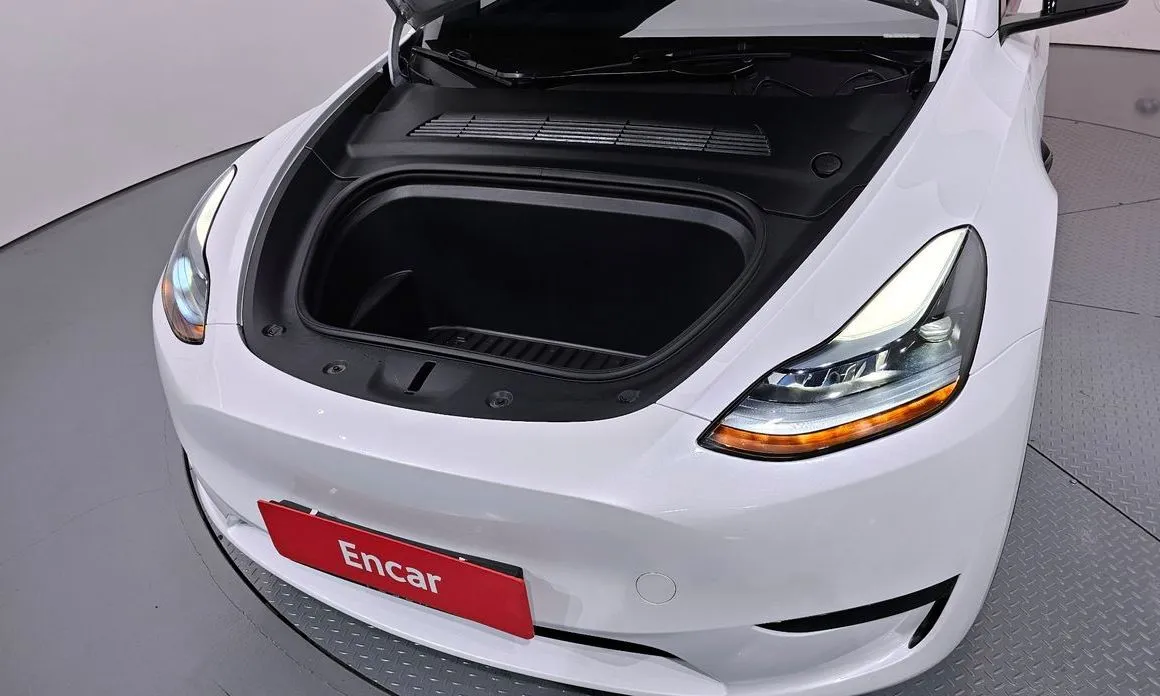 Tesla Model Y 2023 из KR, фото 8