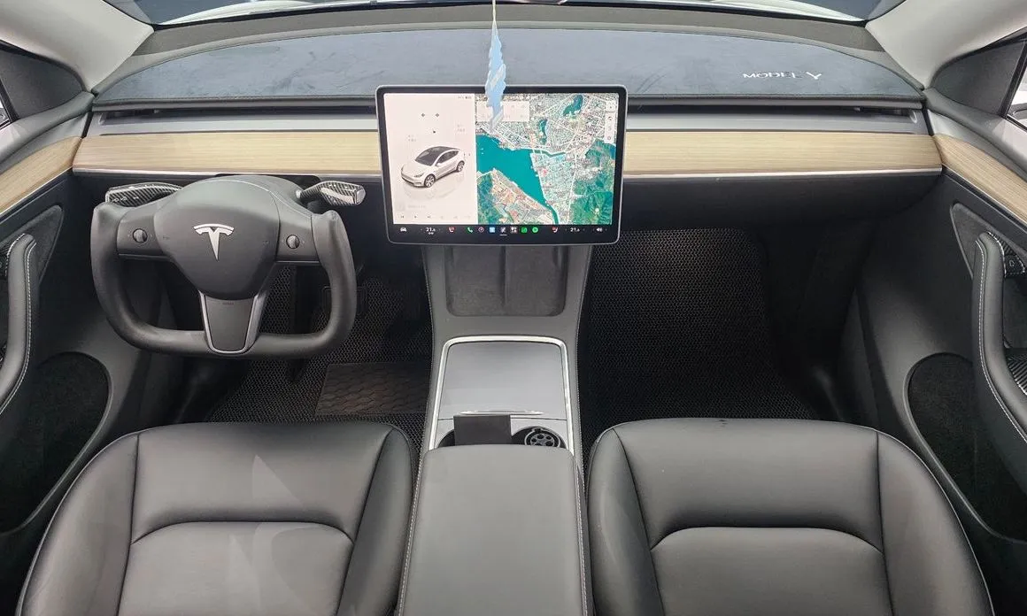 Tesla Model Y 2023 из KR, фото 3