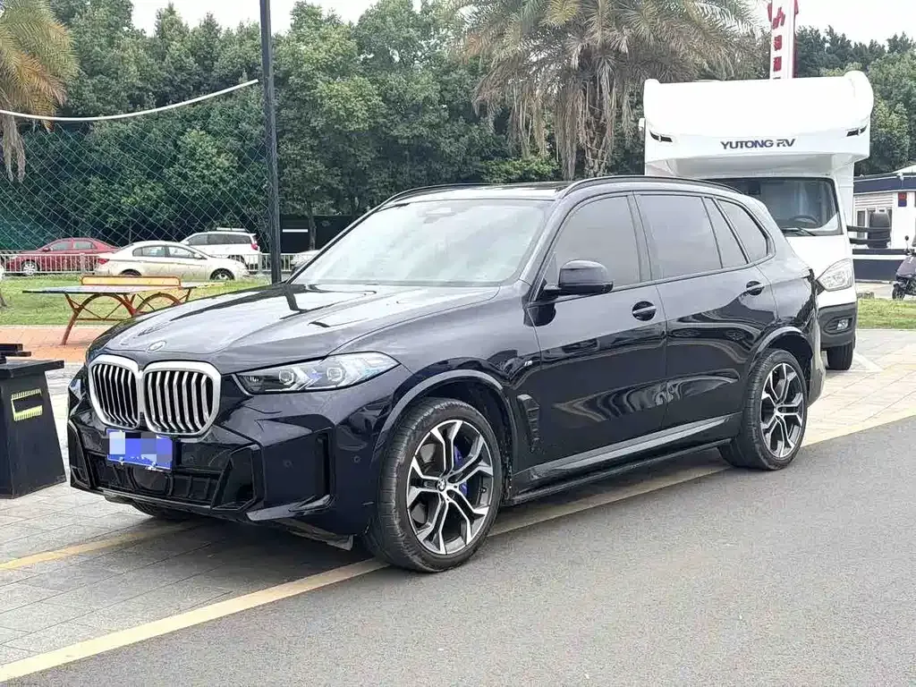 BMW X5 — фото 1