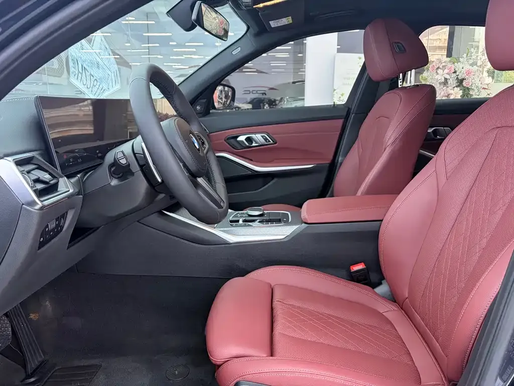 BMW 3 Series 2024 из CN, фото 7