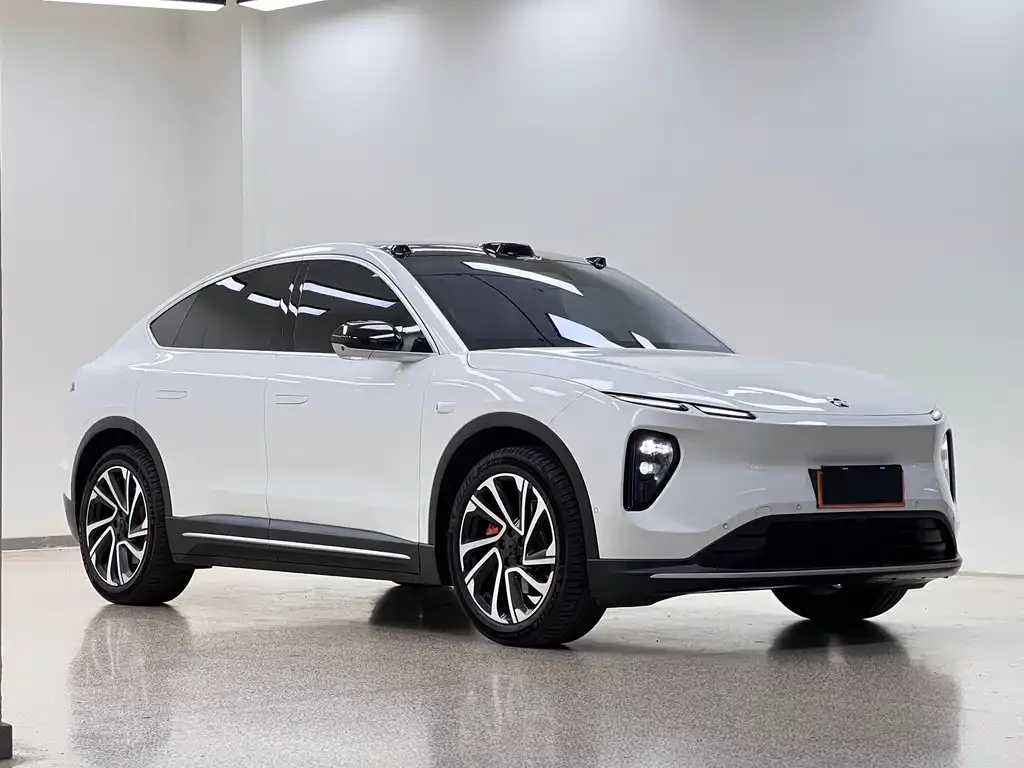 NIO EC6 — фото 10