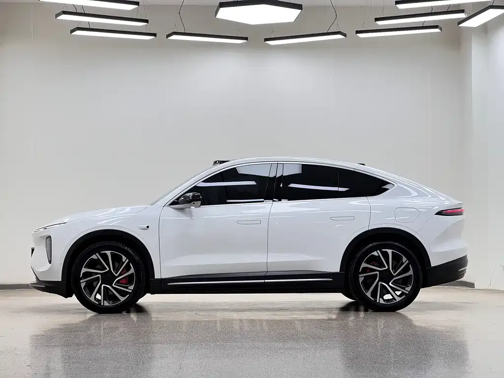 NIO EC6 — фото 5