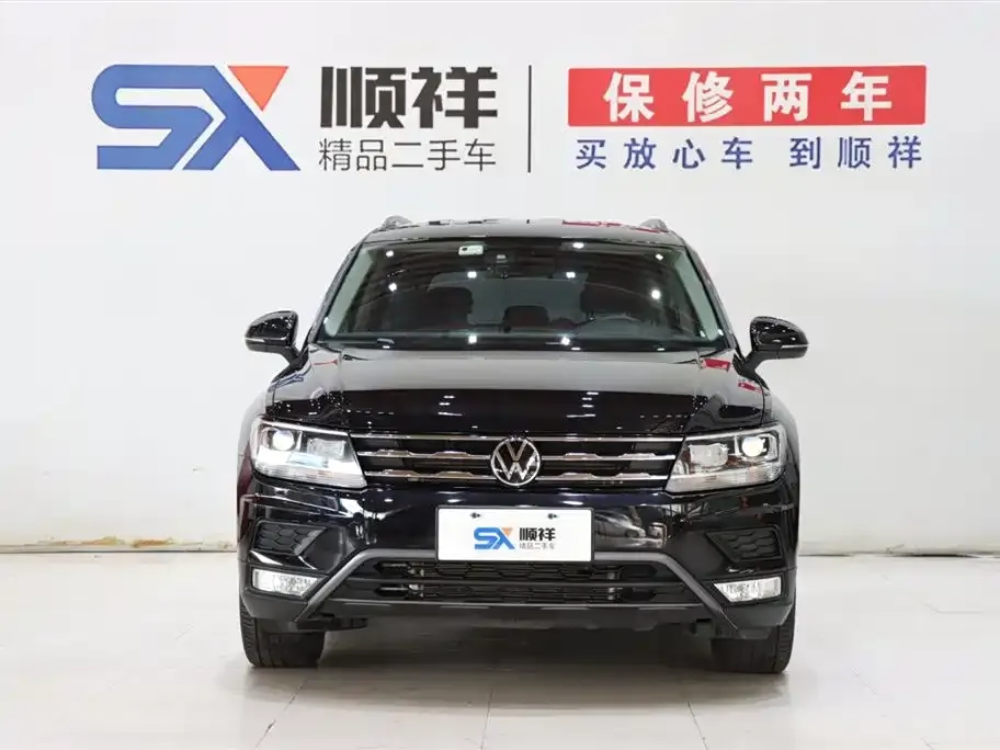 Volkswagen Tiguan L — фото 2