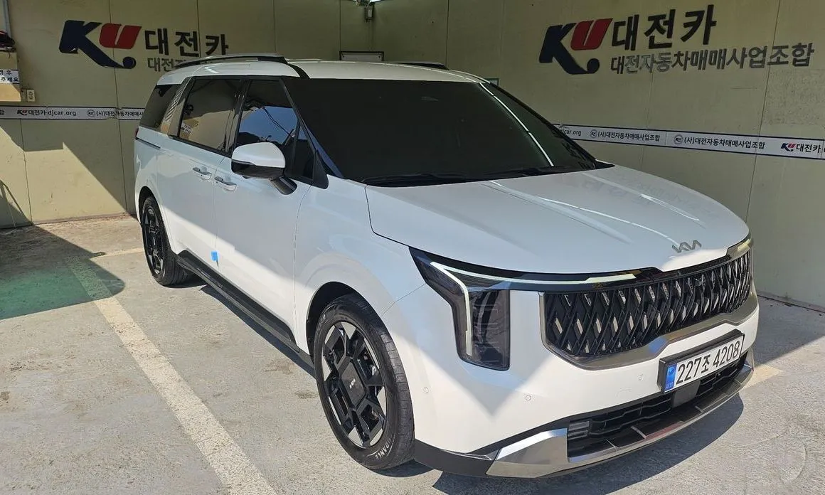 Kia Carnival 2025 из KR, фото 1