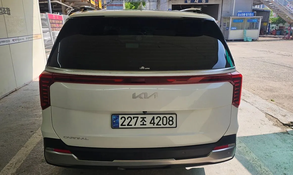 Kia Carnival 2025 из KR, фото 7