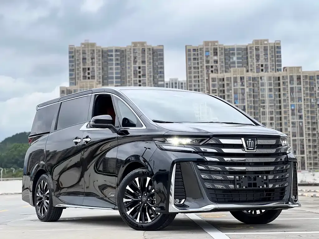 Toyota Vellfire — фото 9