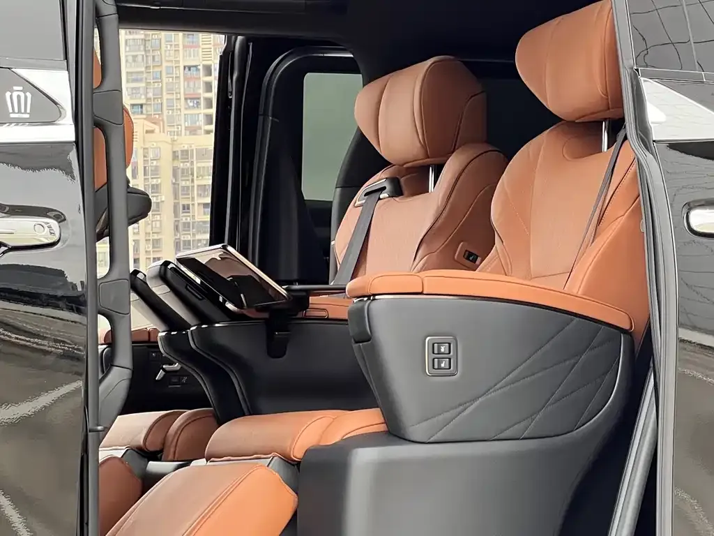 Toyota Vellfire — фото 7